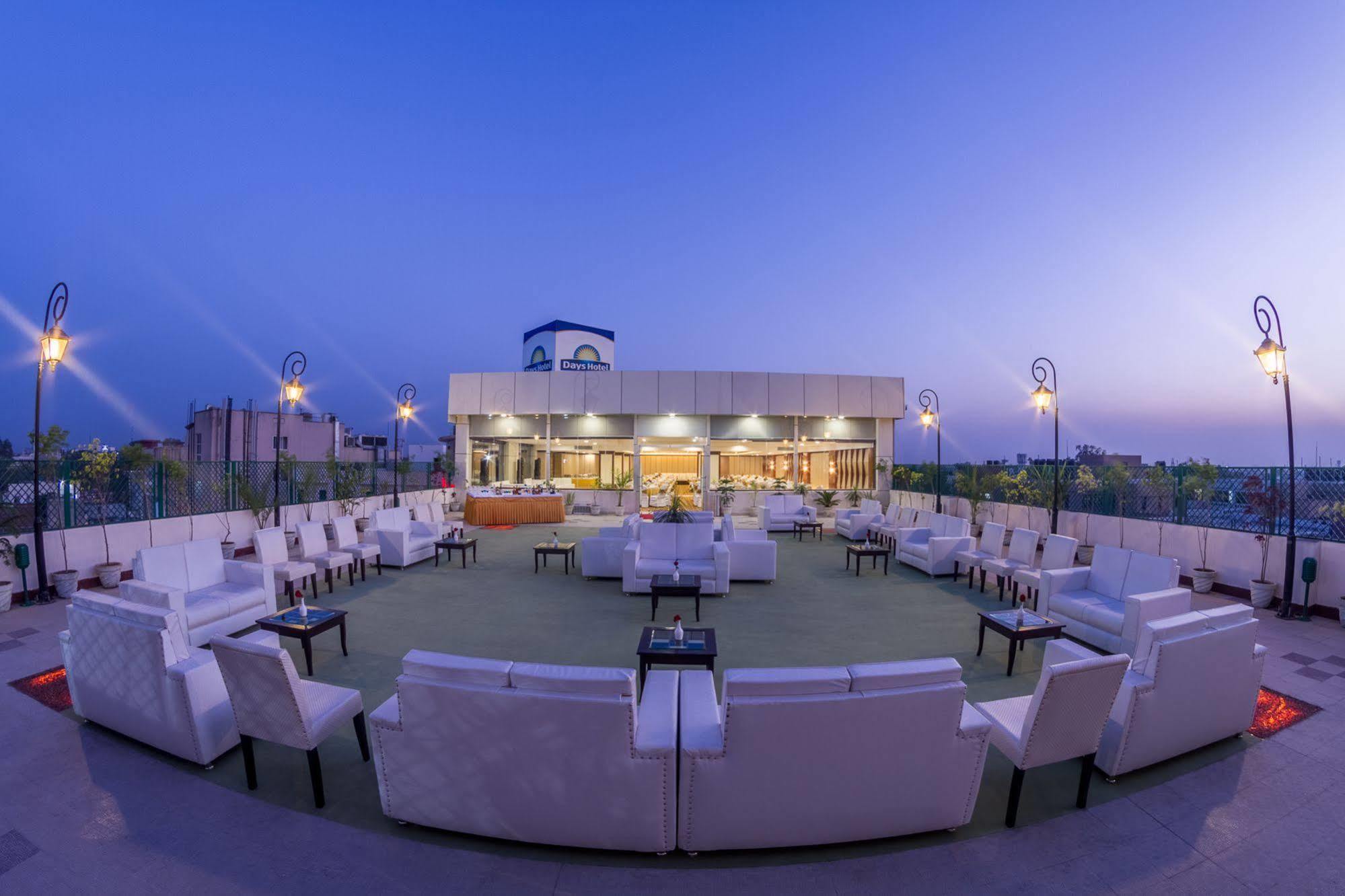 Days Hotel By Wyndham, Džalandhar Exteriér fotografie